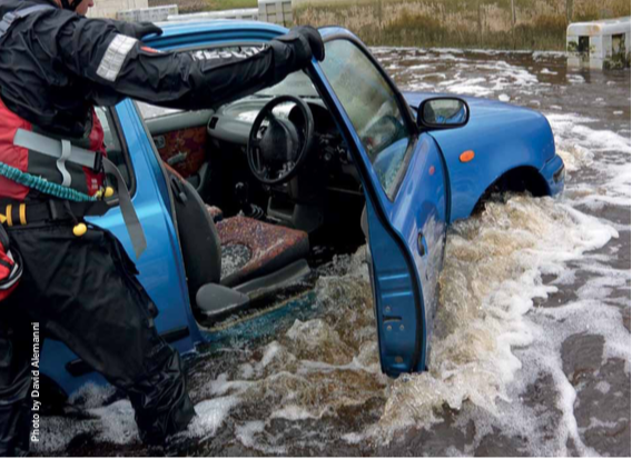 Rescate de vehículos en agua