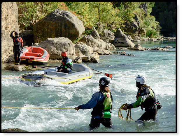 Curso de rescate en aguas