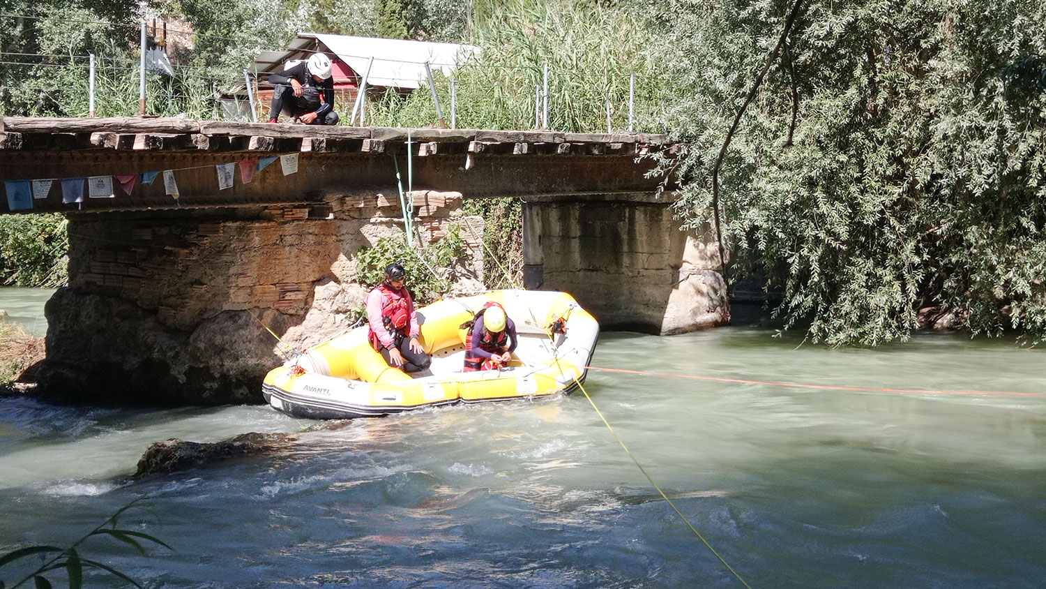 Curso de rescate para guías de rafting