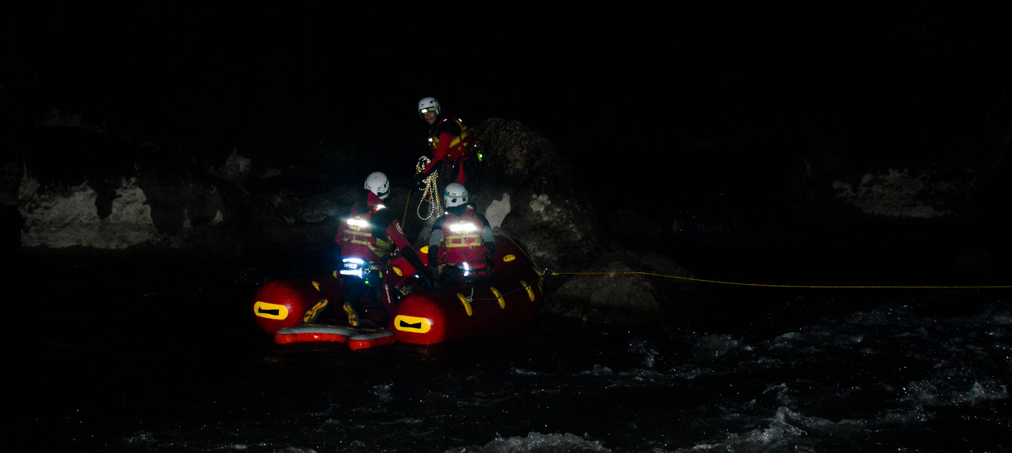 Operaciones nocturnas de rescate