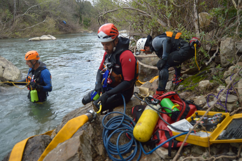 Rescate y seguridad con manguera hinchable